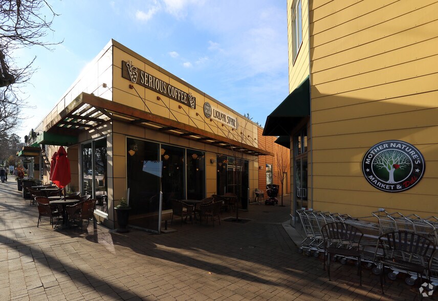 240 Cook St, Victoria, BC for sale - Building Photo - Image 1 of 1