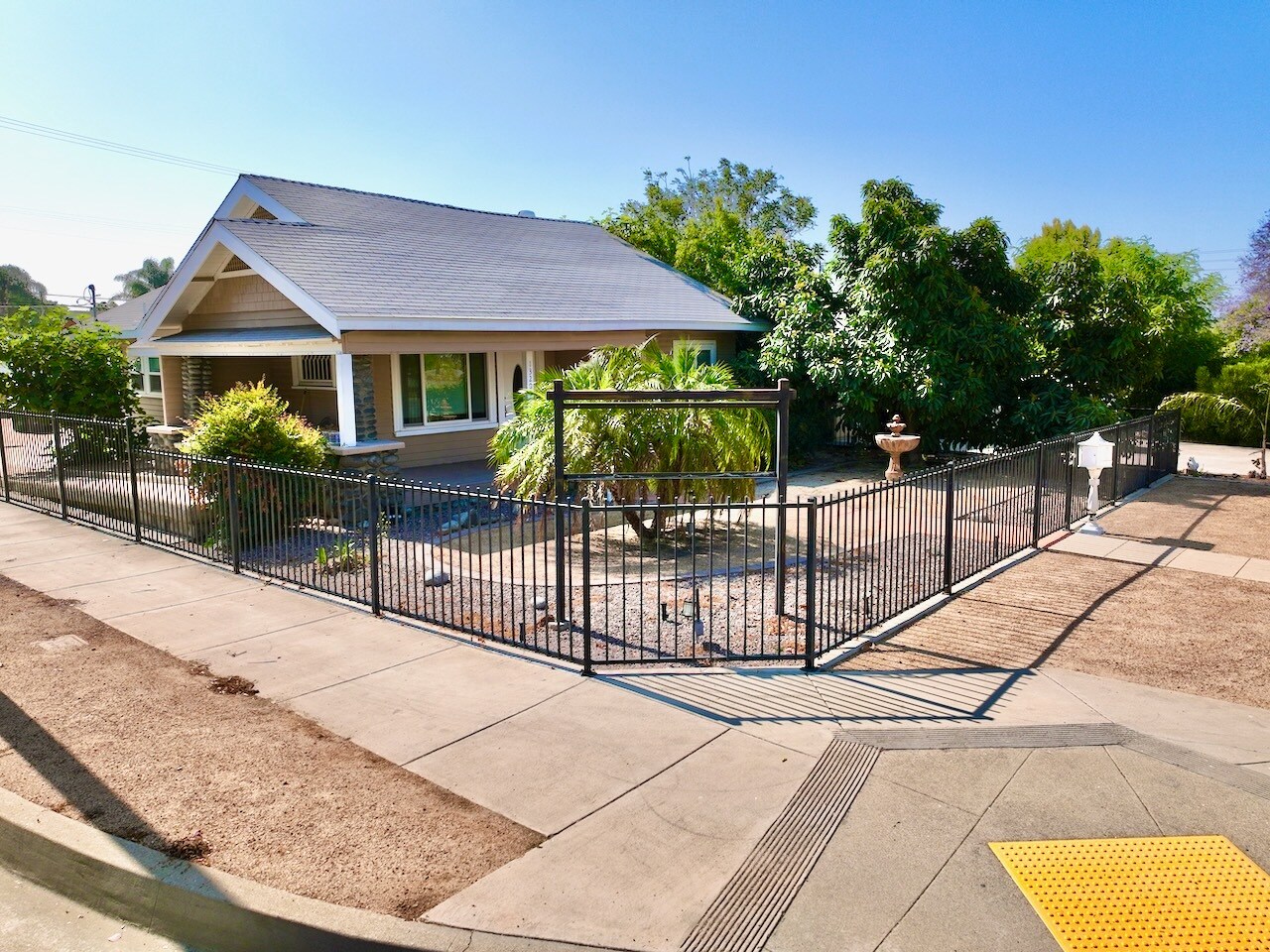 13201 9th St, Chino, CA à vendre Photo du bâtiment- Image 1 de 37