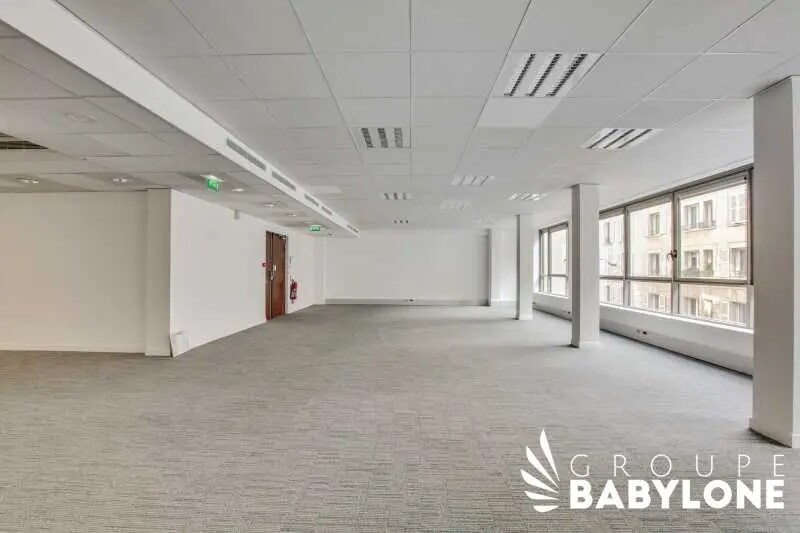 11 Rue Louis - Philippe, Neuilly-sur-Seine for lease Interior Photo- Image 1 of 5