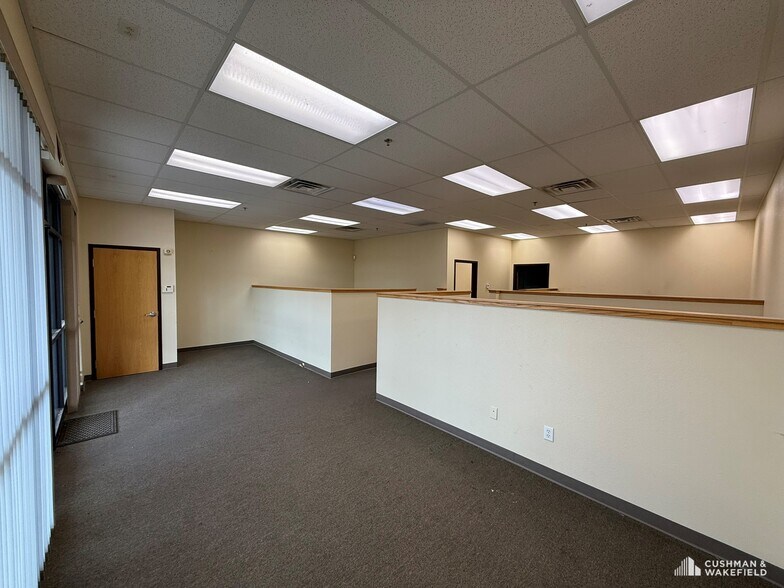 4562 Denrose Ct, Fort Collins, CO à louer - Photo du bâtiment - Image 2 de 7