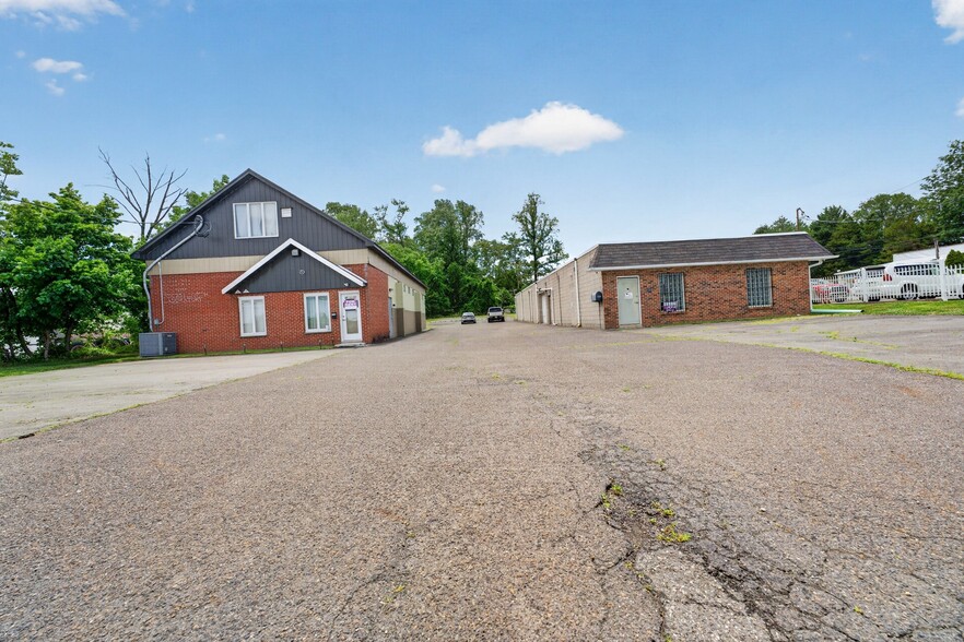 1523 Parkway Ave, Ewing, NJ for lease - Building Photo - Image 3 of 27