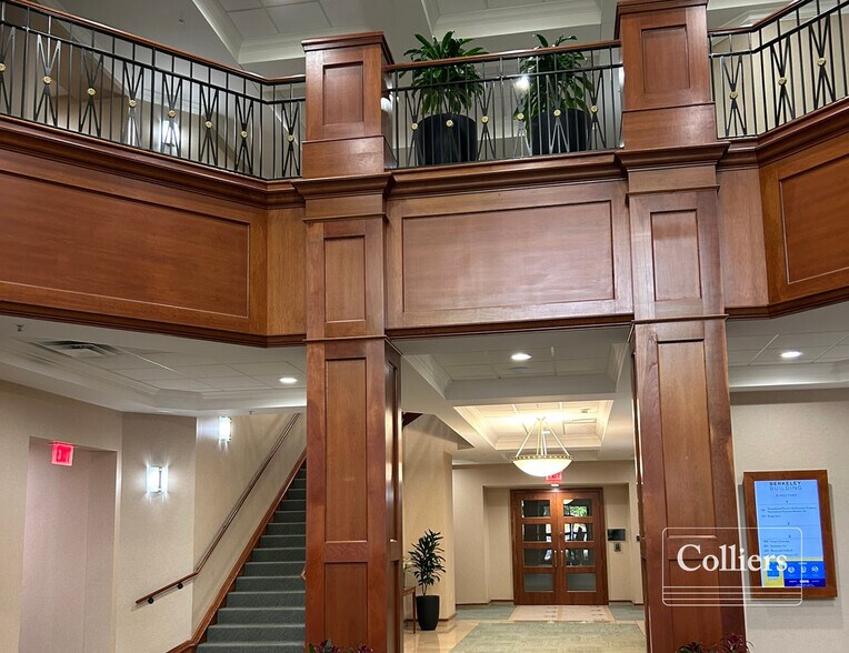 200 Center Point Cir, Columbia, SC for lease - Interior Photo - Image 2 of 4