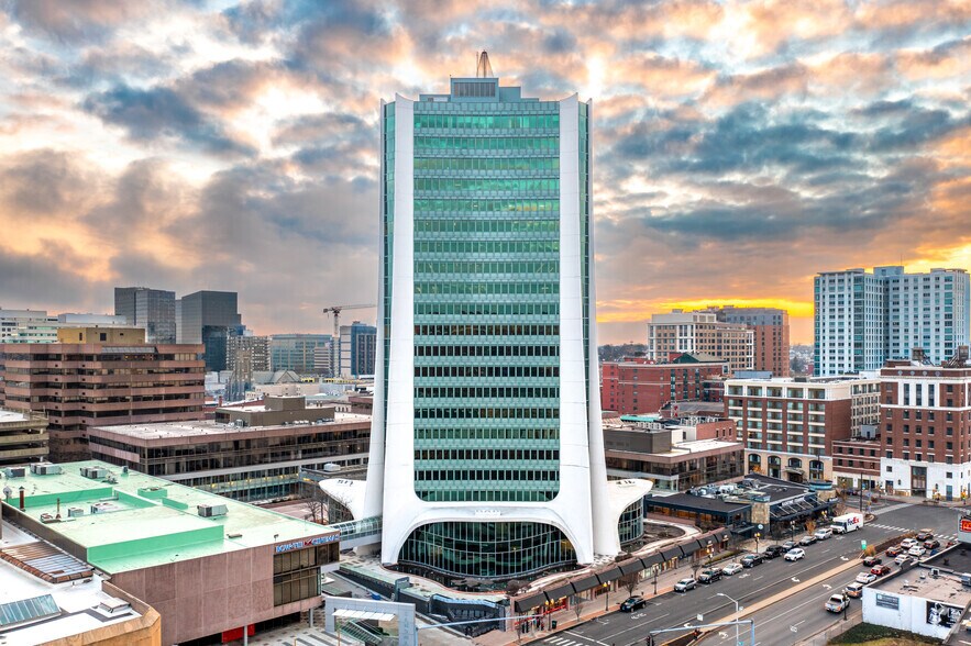1 Landmark Sq, Stamford, CT à louer - Photo du bâtiment - Image 1 de 22