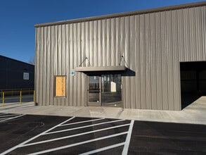 1894 E 1st Ave, Bentonville, AR à louer Photo intérieure- Image 1 de 10