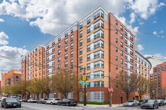 Plus de détails pour 921 Melrose Ave, Bronx, NY - Commerce de détail à louer