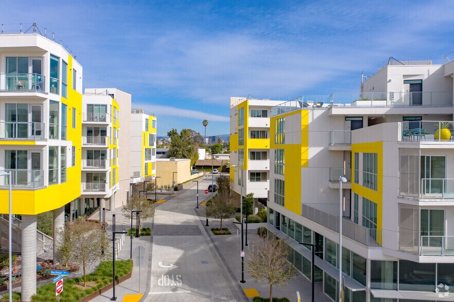 2929 Pennsylvania Ave, Santa Monica, CA à louer - Photo du bâtiment - Image 3 de 20