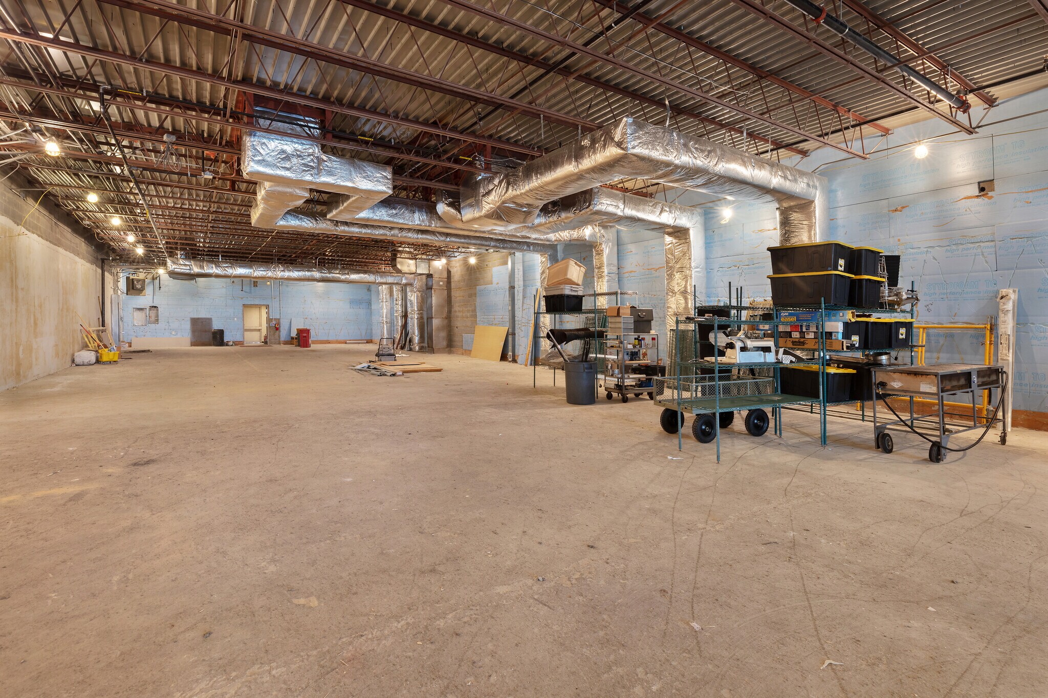 55-59 W Washington St, Hagerstown, MD for lease Interior Photo- Image 1 of 3