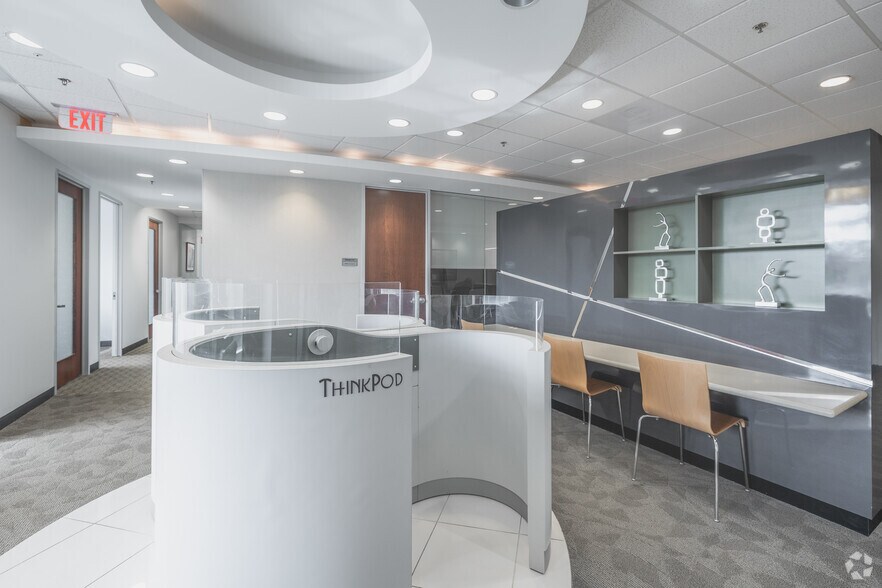 4000 Faber Place Dr, North Charleston, SC à louer - Photo du bâtiment - Image 2 de 20