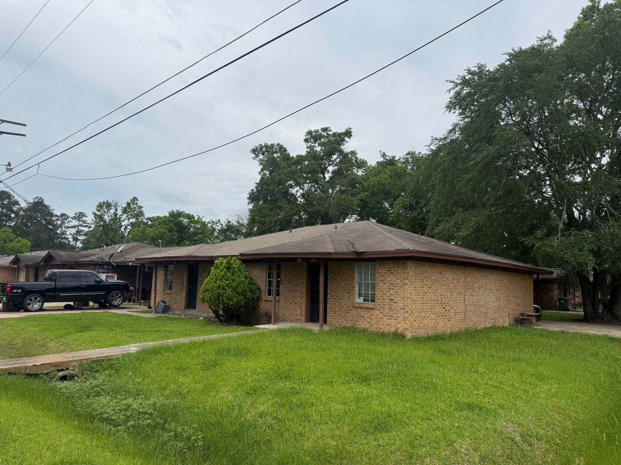 1401/1403; 1409/14011; 1413/1415 Truman St & 706/7, Cleveland, TX à vendre Photo du bâtiment- Image 1 de 14