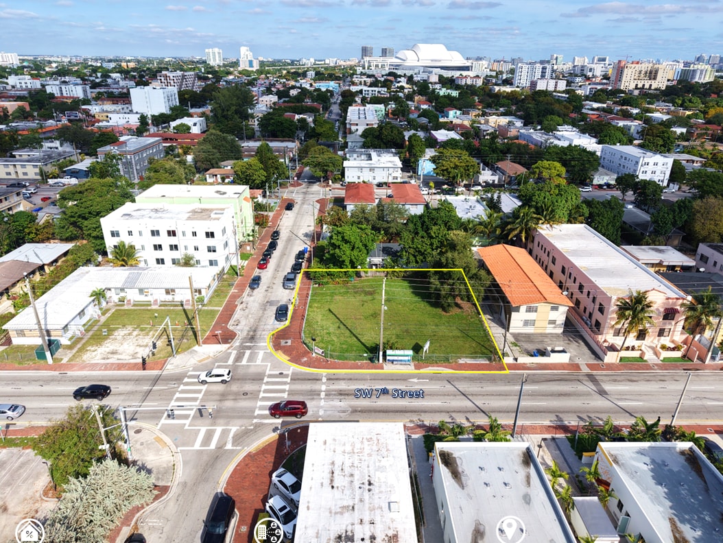 645 SW 16th Ave, Miami, FL for sale Aerial- Image 1 of 7