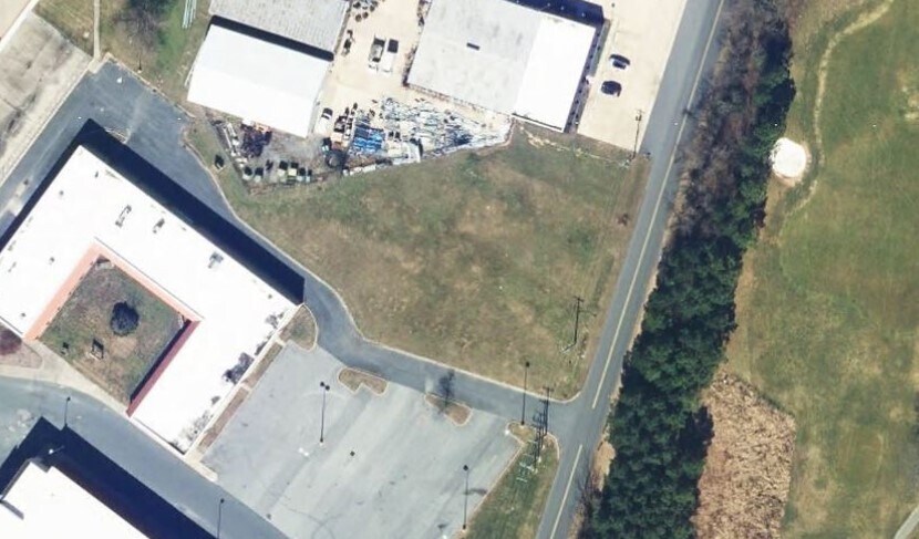 Woods Rd, Cambridge, MD à vendre - Photo principale - Image 1 de 5