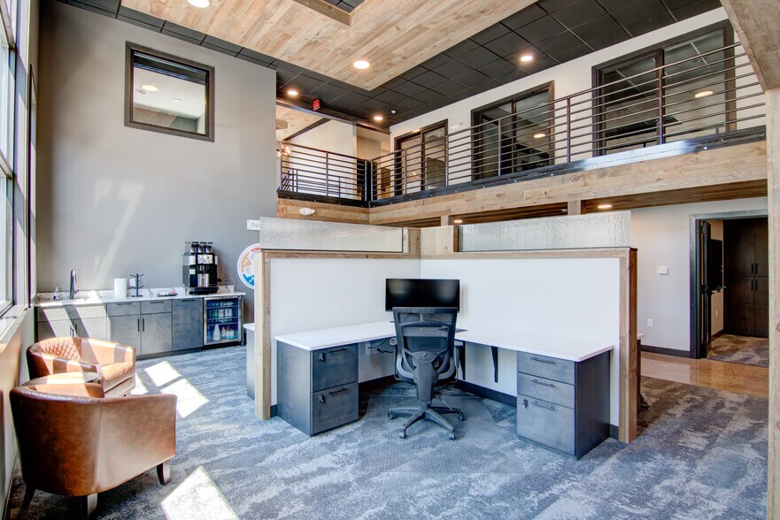 1407 Winchester Way, Altoona, WI à louer - Photo du bâtiment - Image 2 de 8