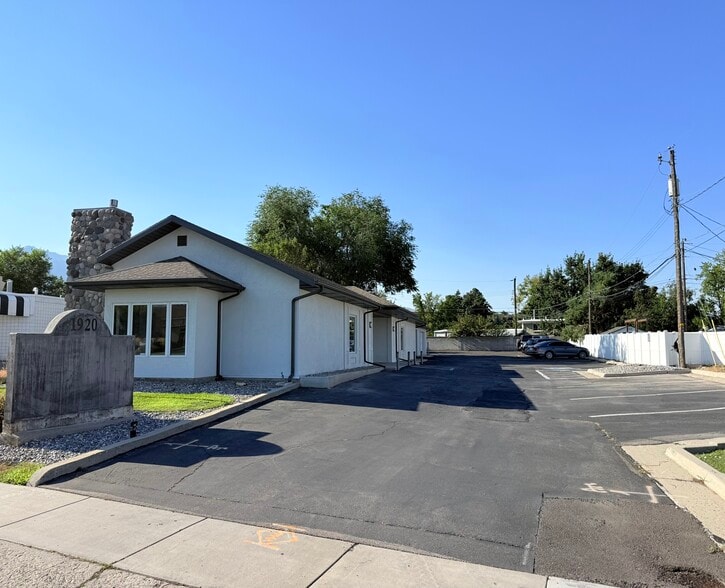 1920 E Fort Union Blvd, Salt Lake City, UT for lease - Building Photo - Image 2 of 8