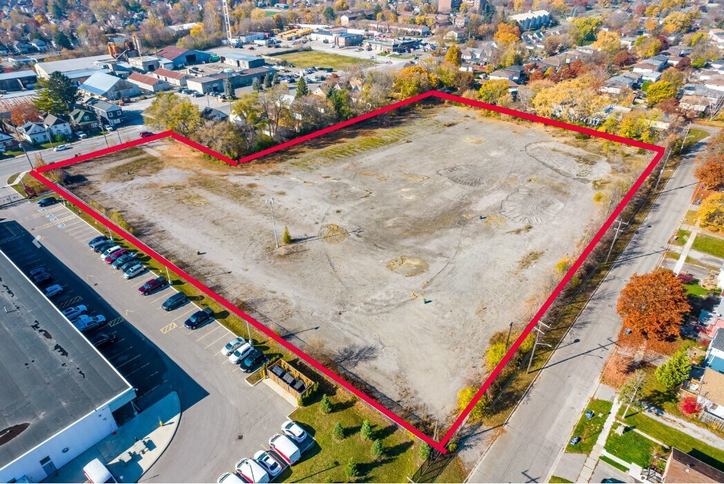 Ritson Rd N, Oshawa, ON for sale Primary Photo- Image 1 of 1