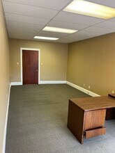 144-156 E Liberty St, Wooster, OH for lease Interior Photo- Image 2 of 4