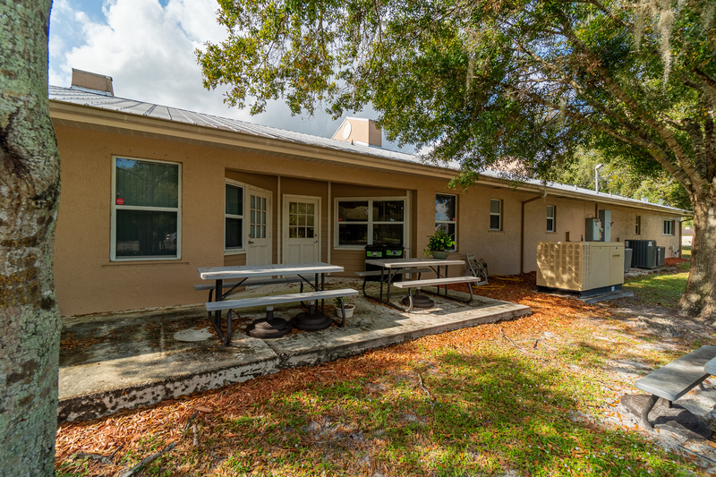 3525 W Midway Rd, Fort Pierce, FL à vendre - Photo du bâtiment - Image 1 de 1