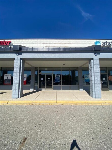 1250 Perry Ave, Big Rapids, MI à louer - Photo du bâtiment - Image 2 de 5