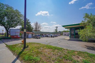 8700 W Colfax Ave, Lakewood CO - Convenience Store