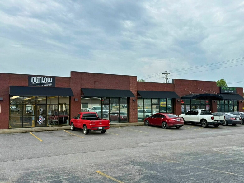 432 S Mill St, Rogersville, MO à louer - Photo du bâtiment - Image 1 de 8