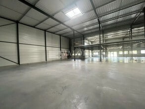 Flex in Miribel for lease Building Photo- Image 1 of 4