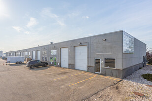 5404-5420 36 St NW, Edmonton AB - Warehouse