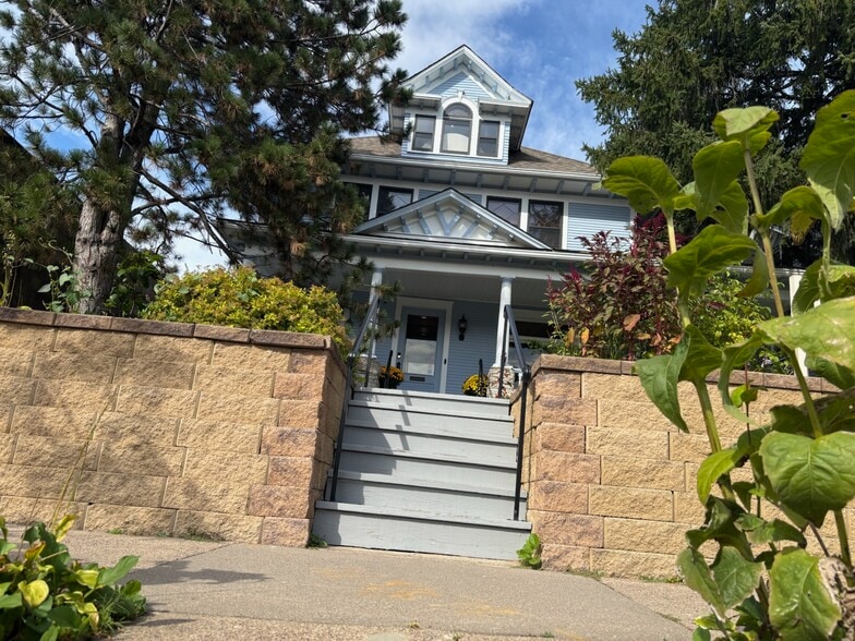 1033 Grand Ave, Saint Paul, MN for sale - Building Photo - Image 3 of 19