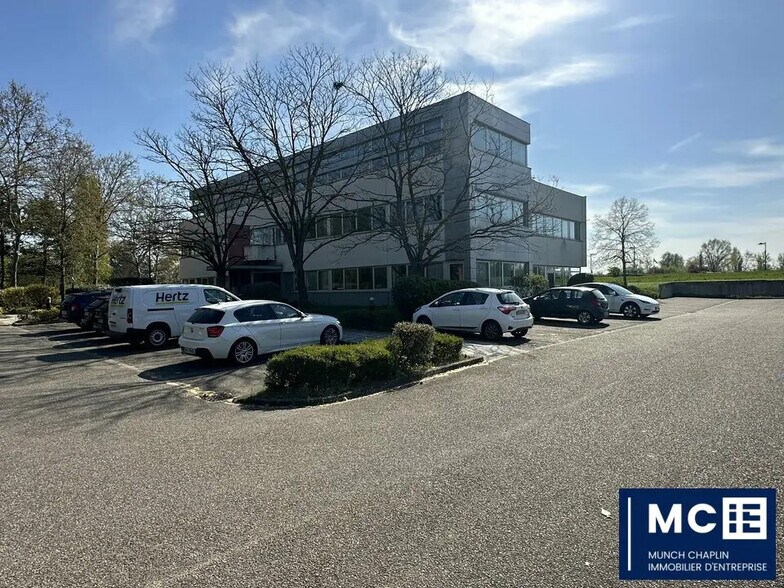 Office in Entzheim for sale - Building Photo - Image 1 of 9