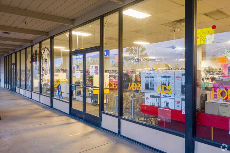 17009 Valley Blvd, Fontana, CA for lease - Building Photo - Image 3 of 31