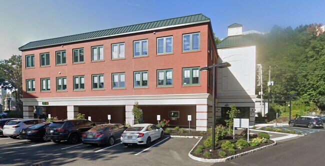 More details for 2 Pembroke Pl, Edgewater, NJ - Office for Lease