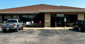 Plus de détails pour 360 Bluemound Rd, Waukesha, WI - Bureau à vendre