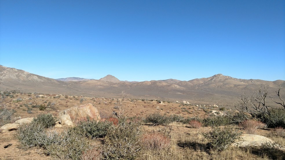 Kelso Valley Rd, Weldon, CA for sale - Primary Photo - Image 2 of 5