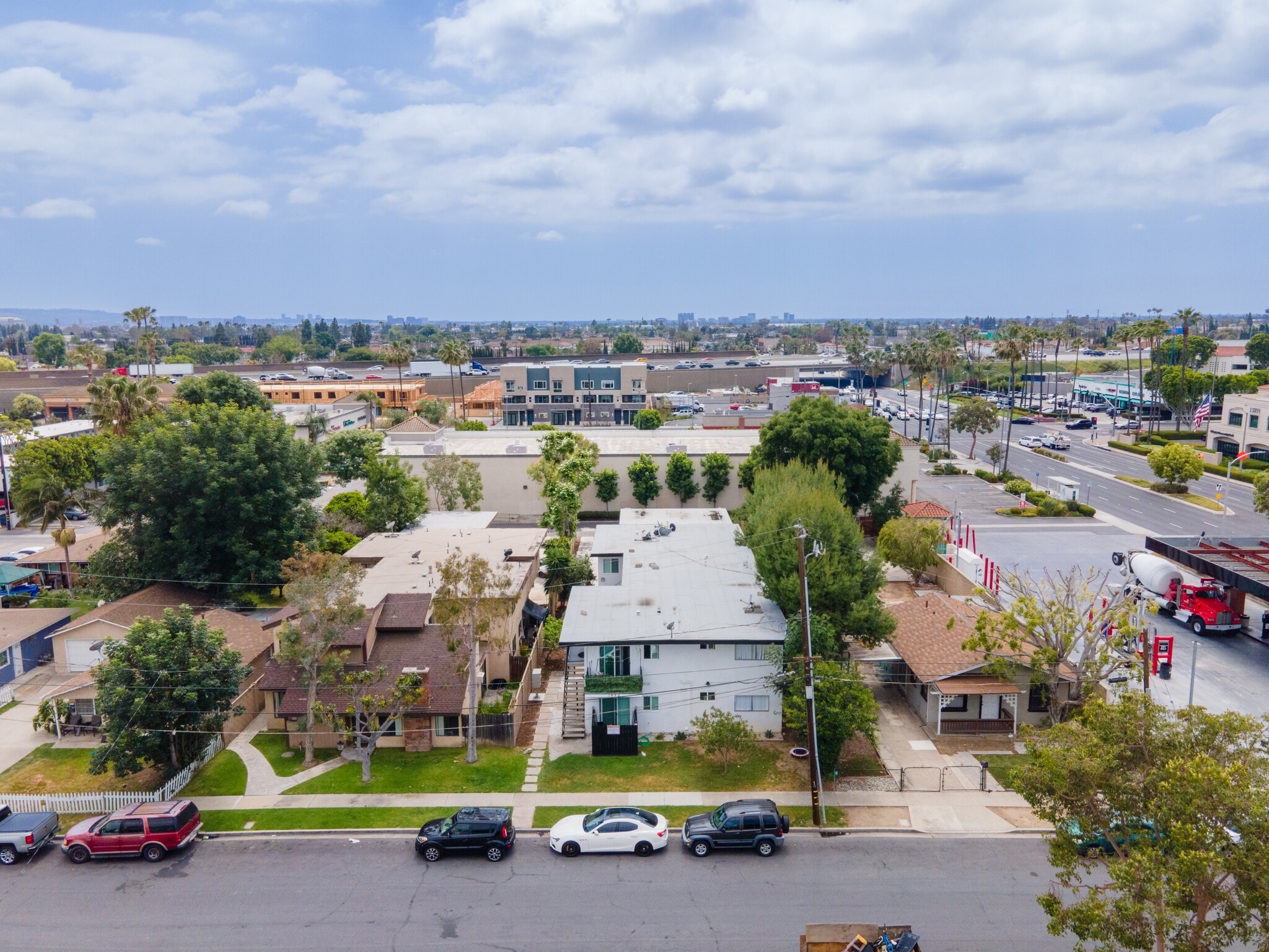 1032 Bonita St, Tustin, CA for sale Primary Photo- Image 1 of 18