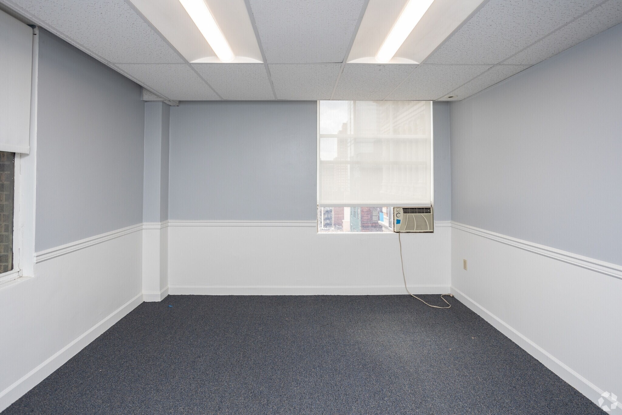 235-239 4th Ave, Pittsburgh, PA for lease Building Photo- Image 1 of 8