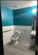 1305 Vegas Valley Dr, Las Vegas, NV for lease Building Photo- Image 2 of 4