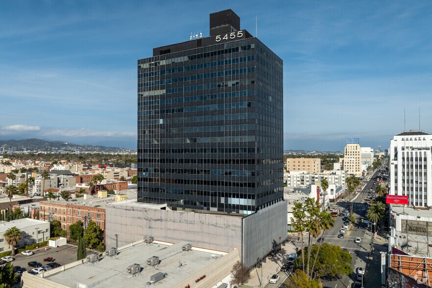 5455 Wilshire Blvd, Los Angeles, CA à louer - Photo principale - Image 1 de 10