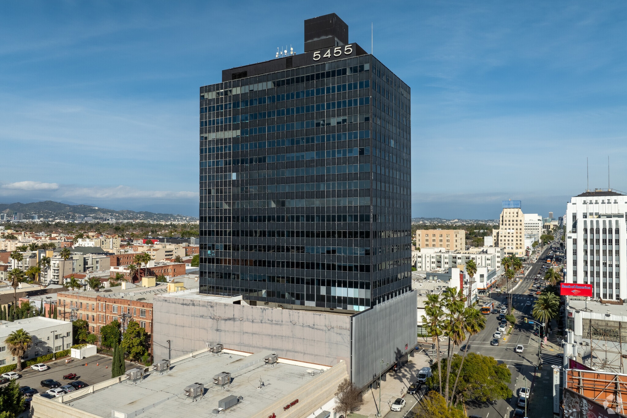 5455 Wilshire Blvd, Los Angeles, CA à louer Photo principale- Image 1 de 11