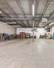 175 Commerce Dr, Hauppauge, NY for lease Interior Photo- Image 2 of 2