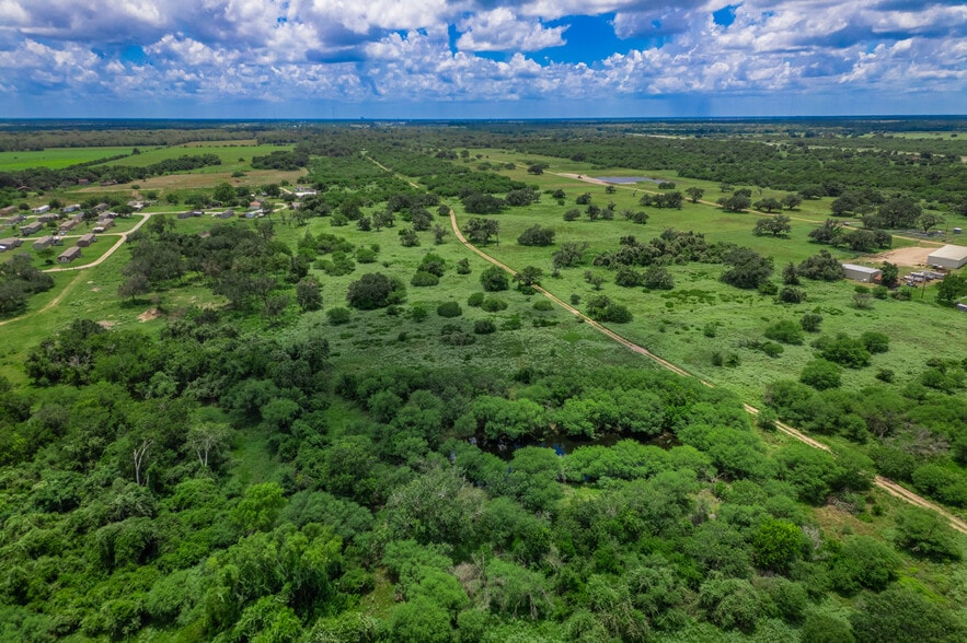 6753 U.S. 87 Hwy, Victoria, TX for sale - Building Photo - Image 3 of 15