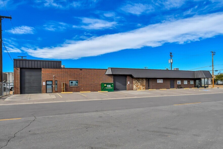4995 Monaco St, Commerce City, CO à vendre - Photo du bâtiment - Image 2 de 14