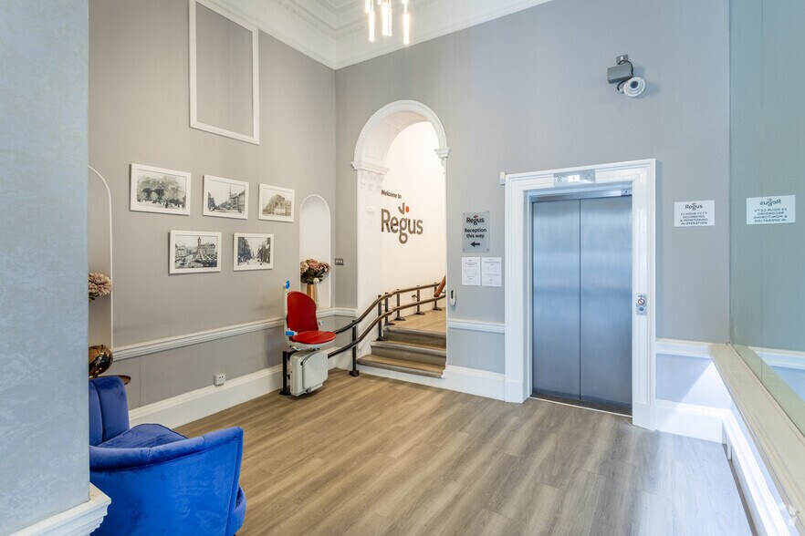 93 George St, Edinburgh à louer - Hall d’entrée - Image 2 de 19