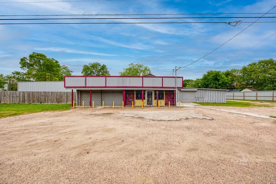 13628 Almeda Rd, Houston, TX à vendre - Photo du bâtiment - Image 1 de 1