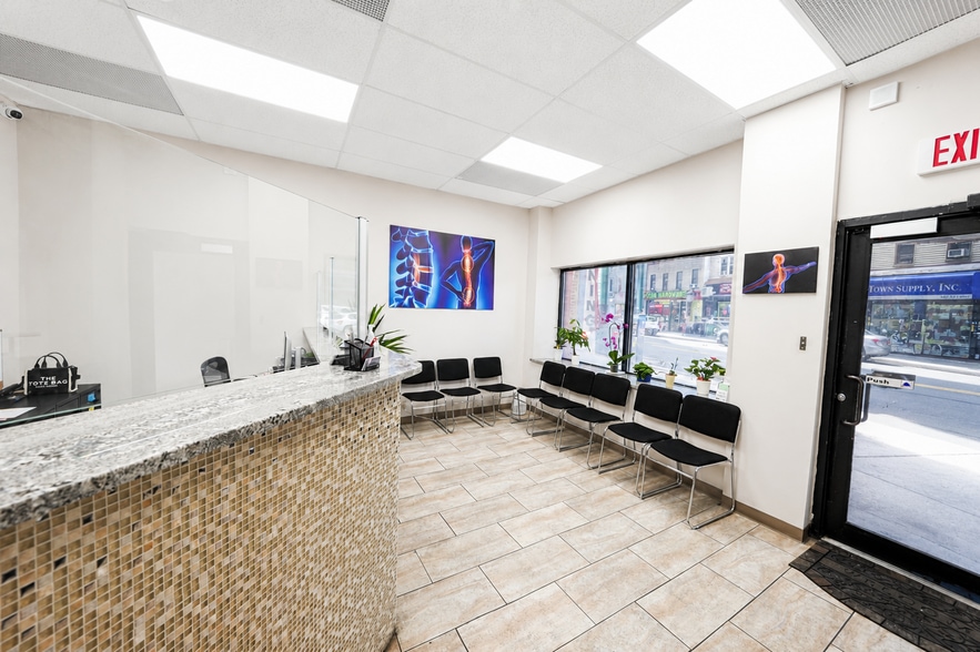 10228 Jamaica Ave, Richmond Hill, NY for sale - Building Photo - Image 3 of 36