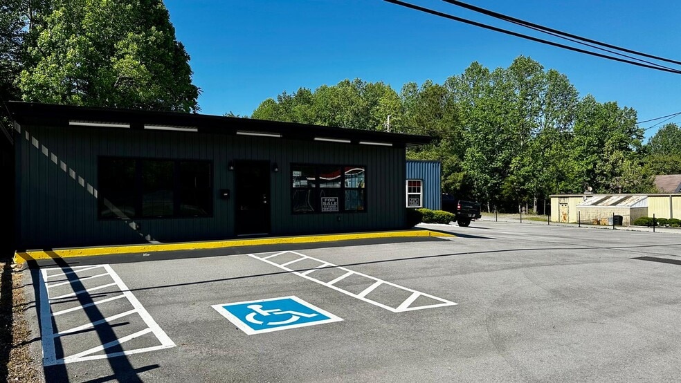 430 E Broad St, Smithville, TN for sale - Building Photo - Image 2 of 15