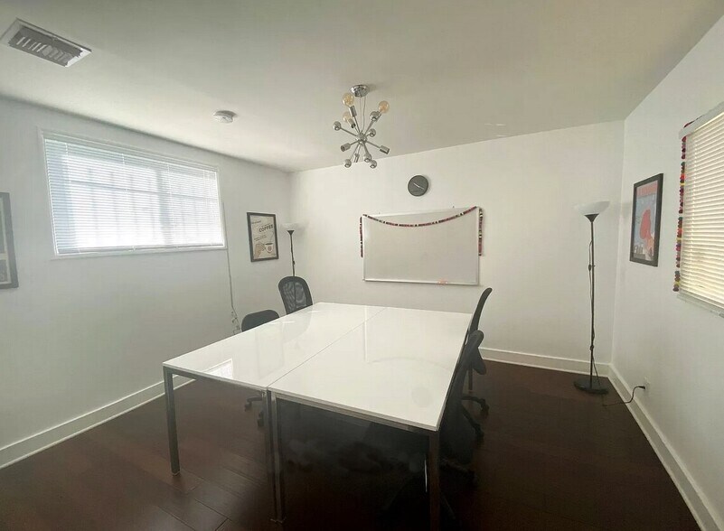 4381 1/2 Tujunga Ave, Studio City, CA à louer - Photo intérieure - Image 2 de 12