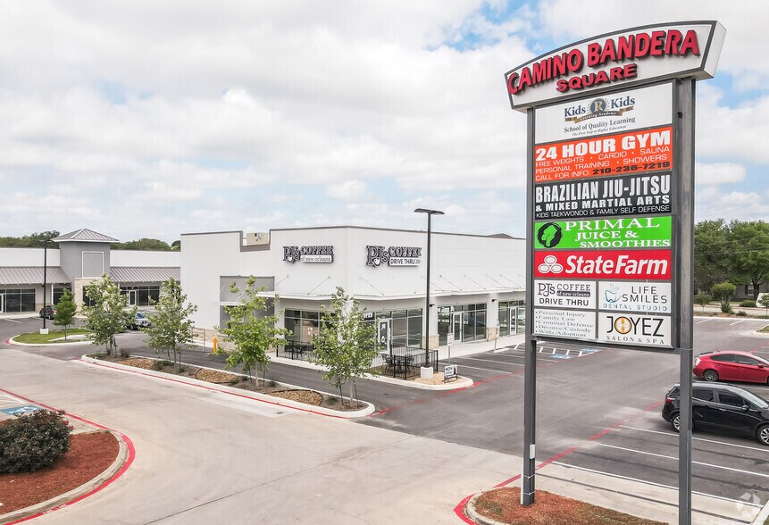 9703 Bandera Rd, San Antonio, TX à louer - Photo du bâtiment - Image 3 de 7