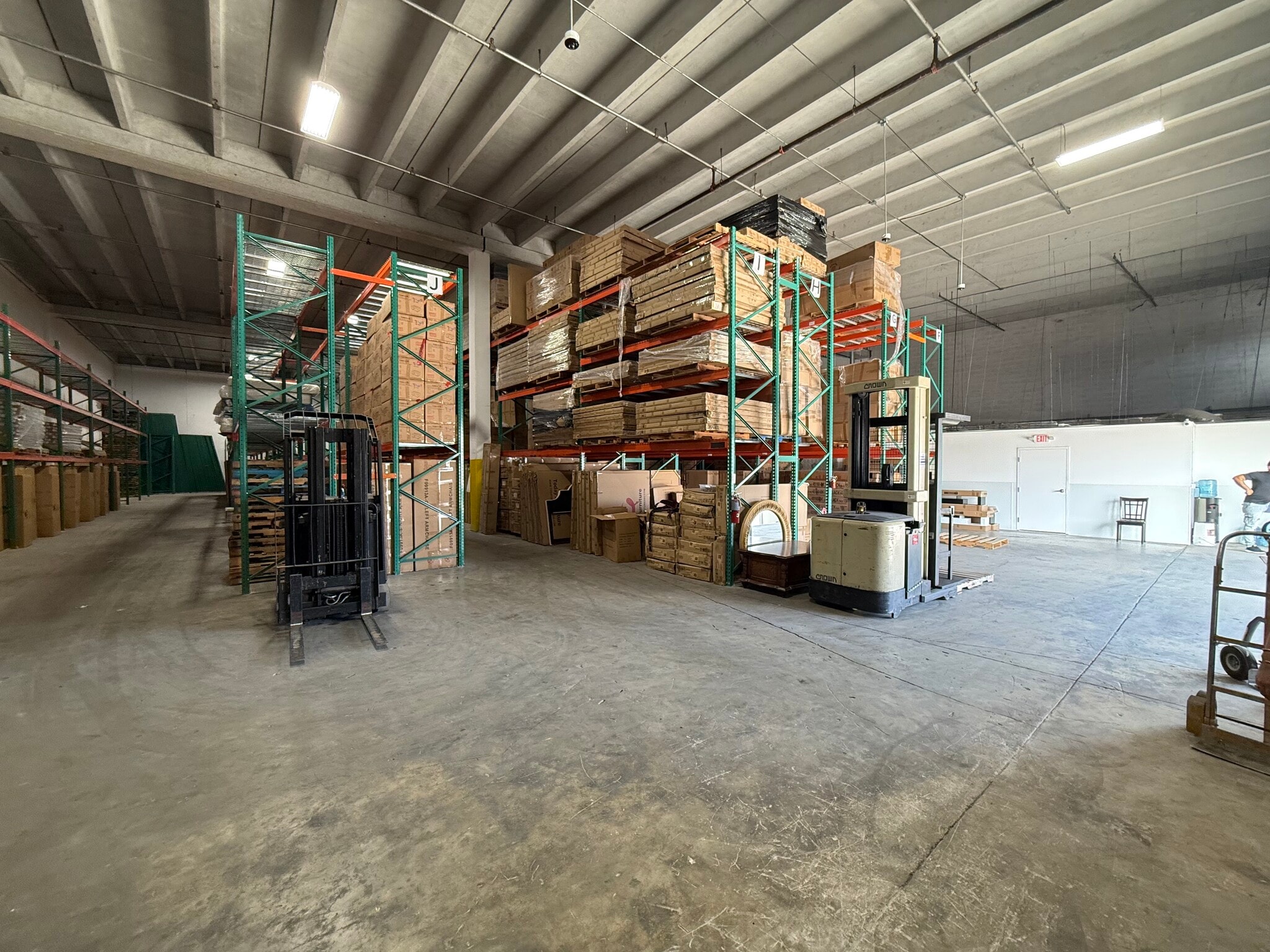9300-9410 NW 100th St, Medley, FL for lease Interior Photo- Image 1 of 8