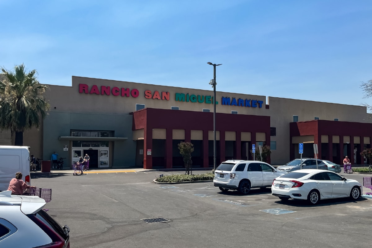 1930 Yosemite Park Way, Merced, CA for lease Building Photo- Image 1 of 5