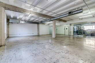 833 S Spring St, Los Angeles, CA for lease Interior Photo- Image 1 of 4