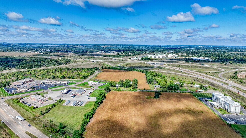 12.57 Acres 30th Avenue, Chippewa Falls, WI à vendre - Photo du bâtiment - Image 3 de 12