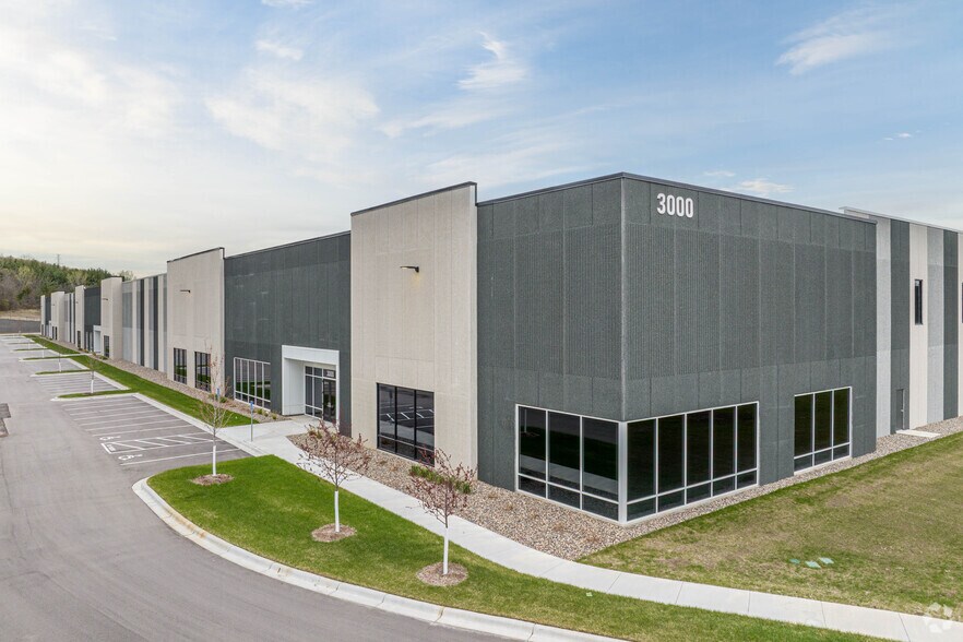 3000 Emery Way, Shakopee, MN à louer - Photo du bâtiment - Image 1 de 4
